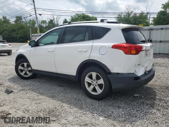 ✅ 2013 Toyota RAV4 XLE • VIN: 2T3RFREV4DW123820 • Lot: 56484735. Listed on Copart with 260,257 mi. Free auction sales archive from the USA and detailed vehicle history report at DreamBid. Image 2.
