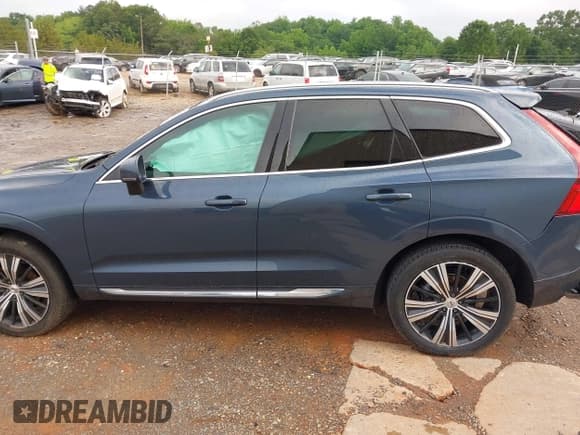 ✅ 2022 Volvo XC60 Inscription • VIN: YV4L12DL2N1905235 • Lot: 42384130. Listed on IAAI with 44,727 mi. Free auction sales archive from the USA and detailed vehicle history report at DreamBid. Image 14.