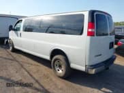✅ 2019 Chevrolet Express Passenger LT • VIN: 1GAZGPFG0K1169389 • Lot: 43116990. Wystawiony na IAAI z przebiegiem Nie podano. Bezpłatny archiwum sprzedaży aukcyjnych z USA i szczegółowy raport historii pojazdu na DreamBid. Zdjęcie 3.