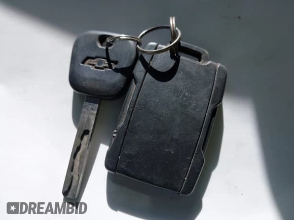 ✅ 2015 Chevrolet Silverado 2500HD LT • VIN: 1GC2KVEG8FZ549360 • Lot: 41497647. Wystawiony na IAAI z przebiegiem 142 379 mil. Bezpłatny archiwum sprzedaży aukcyjnych z USA i szczegółowy raport historii pojazdu na DreamBid. Zdjęcie 11.