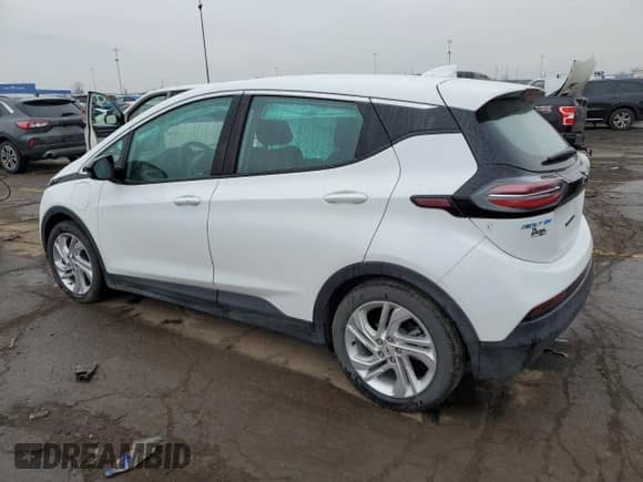 2023 Chevrolet Bolt EV 1LT z VIN 1G1FW6S09P4155053, wystawiony jako Copart lot #81611933 z przebiegiem 5 986 mil mil oraz . Historia ofert i sprzedaży dostępna na DreamBid. Obrazek 2.