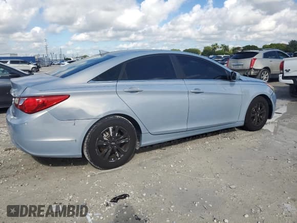 ✅ 2013 Hyundai Sonata GLS • VIN: 5NPEB4AC7DH538123 • Лот: 81422435. Опубликован ранее на Copart с пробегом 172 831 миль. Бесплатный доступ к архиву аукционных продаж из США и подробный отчёт об истории автомобиля на DreamBid. Изображение 3.