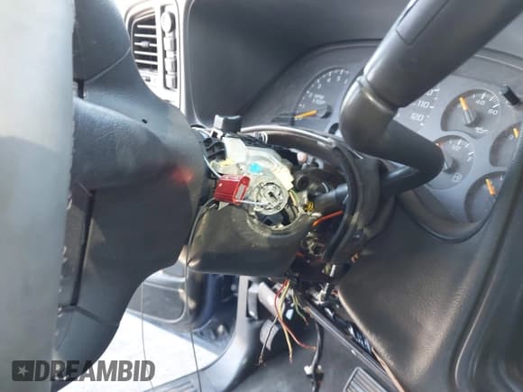 ✅ 2006 Chevrolet Silverado 1500 LT1 • VIN: 2GCEK13Z961264945 • Лот: 40487555. Опубликован ранее на IAAI с пробегом 242 649 миль. Бесплатный доступ к архиву аукционных продаж из США и подробный отчёт об истории автомобиля на DreamBid. Изображение 17.