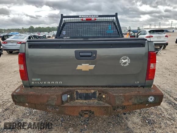 ✅ 2011 Chevrolet Silverado 1500 LT • VIN: 3GCPKSE38BG306613 • Лот: 94283355. Опубликован ранее на Copart с пробегом 215 193 миль. Бесплатный доступ к архиву аукционных продаж из США и подробный отчёт об истории автомобиля на DreamBid. Изображение 6.