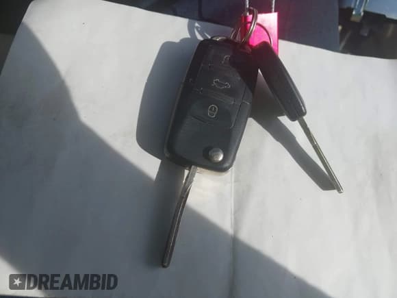 ✅ 2008 Volkswagen Eos Turbo • VIN: WVWBA71F78V027129 • Lot: 43329322. Listed on IAAI with 169,926 mi. Free auction sales archive from the USA and detailed vehicle history report at DreamBid. Image 11.