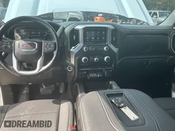✅ 2021 GMC Sierra 1500 • VIN: 1GTR8CET4MZ292743 • Lot: 91685585. Listed on Copart with 83,841 mi. Free auction sales archive from the USA and detailed vehicle history report at DreamBid. Image 9.