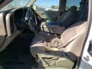 ✅ 2003 GMC Sierra 1500 • VIN: 1GTEC19T83E282430 • Лот: 72967264. Опубликован ранее на Copart с пробегом 81 356 миль. Бесплатный доступ к архиву аукционных продаж из США и подробный отчёт об истории автомобиля на DreamBid. Изображение 7.