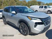 ✅ 2025 Nissan Rogue SV • VIN: 5N1BT3BBXSC801290 • Lot: 43626067. Listed on IAAI with 41,664 mi. Free auction sales archive from the USA and detailed vehicle history report at DreamBid. Image 1.