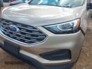 ✅ 2020 Ford Edge SE • VIN: 2FMPK3G92LBA05200 • Lot: 43584645. Wystawiony na IAAI z przebiegiem 61 945 mil. Bezpłatny archiwum sprzedaży aukcyjnych z USA i szczegółowy raport historii pojazdu na DreamBid. Zdjęcie 17.