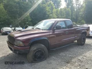 ✅ 2000 Dodge Dakota • VIN: 1B7GG22X2YS593280 • Лот: 68076185. Опубликован ранее на Copart с пробегом 190 598 миль. Бесплатный доступ к архиву аукционных продаж из США и подробный отчёт об истории автомобиля на DreamBid. Изображение 1.