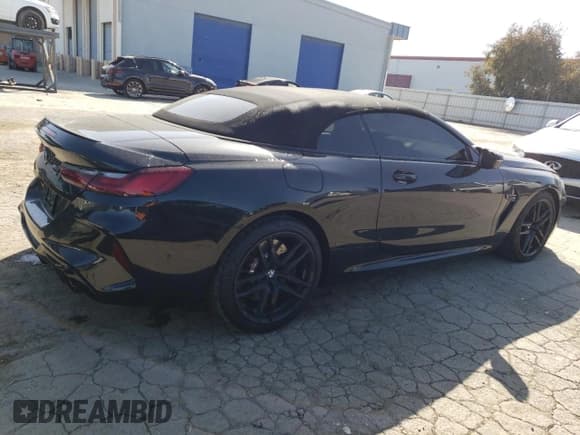 ✅ 2022 BMW M8 Competition • VIN: WBSDZ0C01NCJ91249 • Lot: 49842513. Wystawiony na Copart z przebiegiem 6 187 mil. Bezpłatny archiwum sprzedaży aukcyjnych z USA i szczegółowy raport historii pojazdu na DreamBid. Zdjęcie 3.