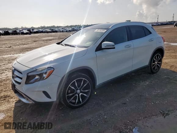 ✅ 2016 Mercedes-Benz GLA 250 • VIN: WDCTG4EB6GJ188998 • Lot: 58735295. Wystawiony na Copart z przebiegiem 113 013 mil. Bezpłatny archiwum sprzedaży aukcyjnych z USA i szczegółowy raport historii pojazdu na DreamBid. Zdjęcie 1.