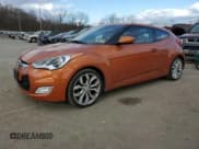 ✅ 2015 Hyundai Veloster • VIN: KMHTC6AD0FU230773 • Lot: 79381334. Wystawiony na Copart z przebiegiem 118 578 mil. Bezpłatny archiwum sprzedaży aukcyjnych z USA i szczegółowy raport historii pojazdu na DreamBid. Zdjęcie 1.