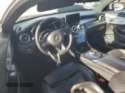 ✅ 2018 Mercedes-Benz C 300 • VIN: WDDWJ4KB7JF679511 • Lot: 85145625. Wystawiony na Copart z przebiegiem 118 623 mil. Bezpłatny archiwum sprzedaży aukcyjnych z USA i szczegółowy raport historii pojazdu na DreamBid. Zdjęcie 8.