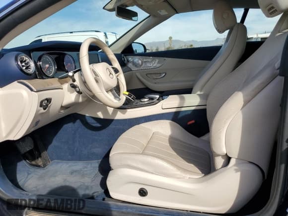 ✅ 2018 Mercedes-Benz E 400 • VIN: WDD1K6FB8JF028708 • Lot: 85162154. Listed on Copart with 19,914 mi. Free auction sales archive from the USA and detailed vehicle history report at DreamBid. Image 7.