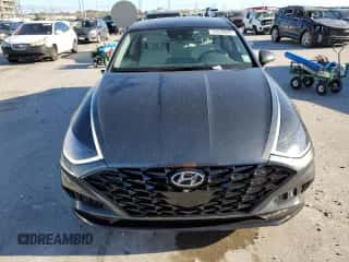 2022 Hyundai Sonata SEL z VIN KMHL64JAXNA211102, wystawiony jako Copart lot #72879022 z przebiegiem 3 089 mil mil oraz . Historia ofert i sprzedaży dostępna na DreamBid. Obrazek 5.