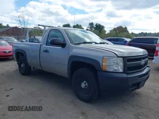 2009 Chevrolet Silverado 1500 Work Truck z VIN 1GCEC14X99Z222152, wystawiony jako IAAI lot #43367168 z przebiegiem 141 028 mil mil oraz . Historia ofert i sprzedaży dostępna na DreamBid. Obrazek 1.