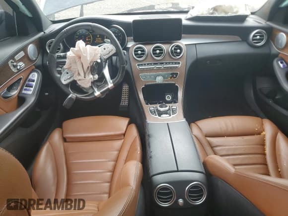 ✅ 2020 Mercedes-Benz C 43 AMG • VIN: WDDWF6EB2LR559271 • Lot: 64260195. Wystawiony na Copart z przebiegiem 44 289 mil. Bezpłatny archiwum sprzedaży aukcyjnych z USA i szczegółowy raport historii pojazdu na DreamBid. Zdjęcie 8.