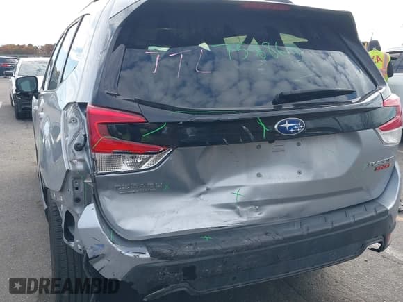 ✅ 2021 Subaru Forester Special Sports • VIN: JF2SKARC8MH413511 • Лот: 43618916. Опубликован ранее на IAAI с пробегом 55 315 миль. Бесплатный доступ к архиву аукционных продаж из США и подробный отчёт об истории автомобиля на DreamBid. Изображение 18.