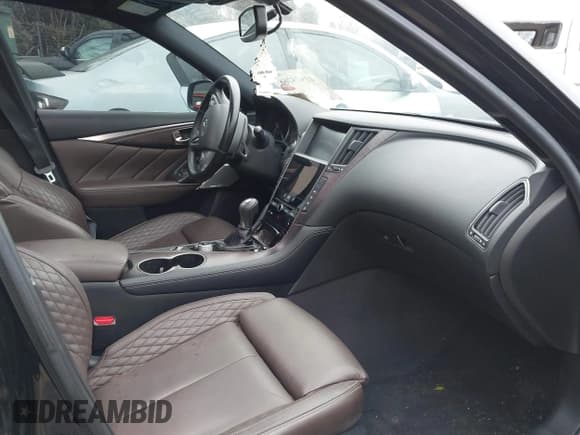 ✅ 2017 Infiniti Q50 Premium • VIN: JN1EV7AR6HM838604 • Lot: 41515766. Wystawiony na IAAI z przebiegiem 60 611 mil. Bezpłatny archiwum sprzedaży aukcyjnych z USA i szczegółowy raport historii pojazdu na DreamBid. Zdjęcie 5.