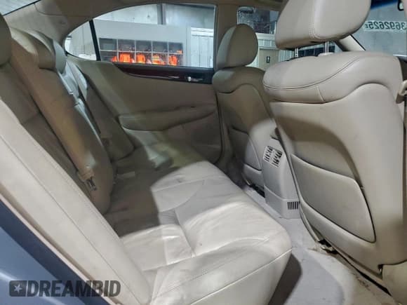 ✅ 2002 Lexus ES 300 • VIN: JTHBF30G920037491 • Лот: 93692625. Опубликован ранее на Copart с пробегом 124 463 миль. Бесплатный доступ к архиву аукционных продаж из США и подробный отчёт об истории автомобиля на DreamBid. Изображение 10.