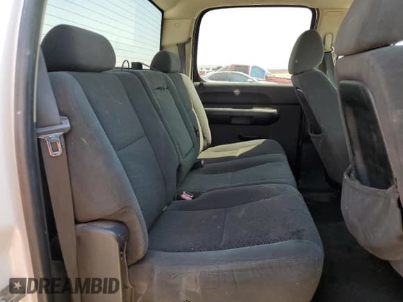 ✅ 2008 Chevrolet Silverado 2500HD 1LT • VIN: 1GCHC23638F172974 • Lot: 68530525. Wystawiony na Copart z przebiegiem 166 456 mil. Bezpłatny archiwum sprzedaży aukcyjnych z USA i szczegółowy raport historii pojazdu na DreamBid. Zdjęcie 10.