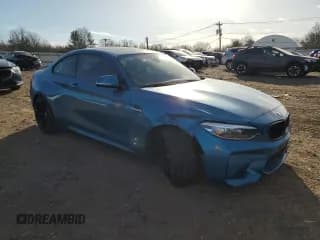 ✅ 2018 BMW M2 • VIN: WBS1J5C50JVE51970 • Lot: 41458203. Wystawiony na Copart z przebiegiem 34 737 mil. Bezpłatny archiwum sprzedaży aukcyjnych z USA i szczegółowy raport historii pojazdu na DreamBid. Zdjęcie 4.