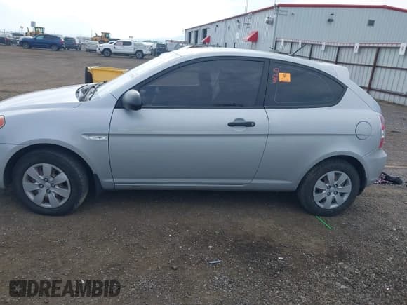 ✅ 2009 Hyundai Accent GS • VIN: KMHCM36C99U110860 • Лот: 42587590. Опубликован ранее на IAAI с пробегом 75 817 миль. Бесплатный доступ к архиву аукционных продаж из США и подробный отчёт об истории автомобиля на DreamBid. Изображение 14.