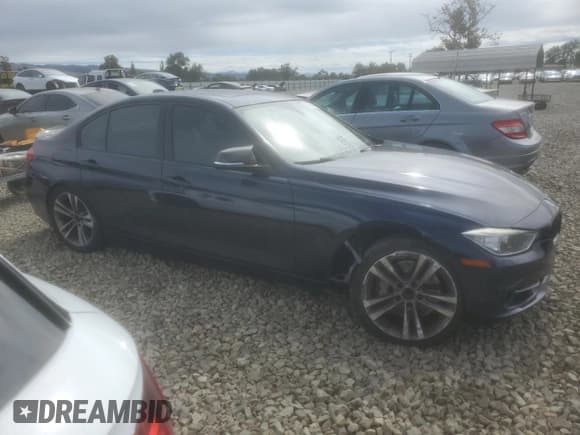 ✅ 2013 BMW 3 Series 335i • VIN: WBA3A9C54DF475978 • Lot: 81993705. Listed on Copart with 146,091 mi. Free auction sales archive from the USA and detailed vehicle history report at DreamBid. Image 4.