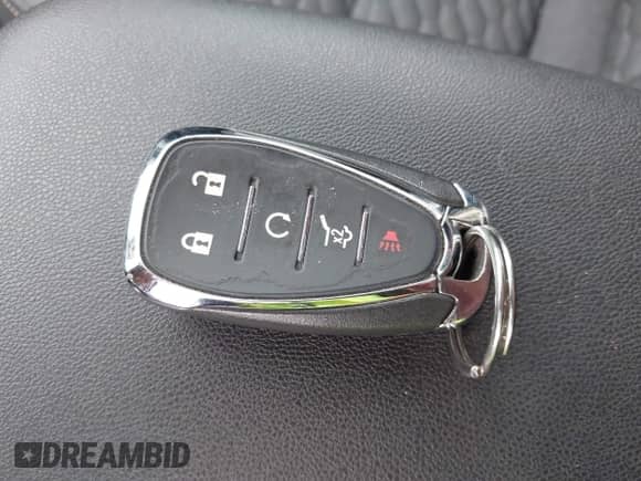 2019 Chevrolet Equinox LT with VIN 2GNAXVEX4K6267162, listed as a IAAI auction lot 43445786 with 73,104 mi miles and . Bid and sale history available at DreamBid. Image 11.