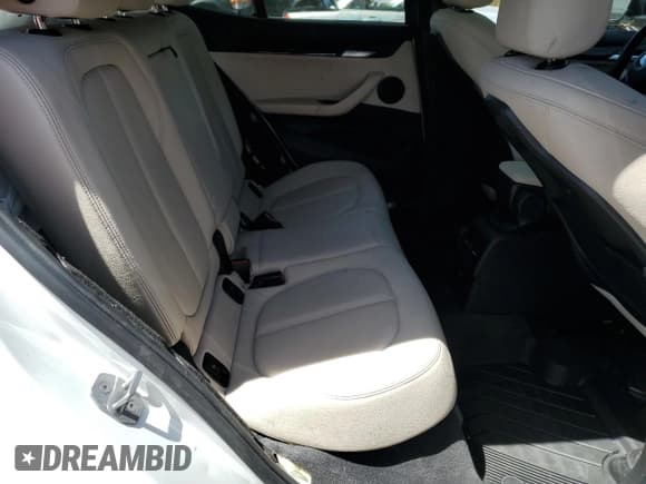 ✅ 2023 BMW X2 sDrive28i • VIN: WBXYH9C06P5V65784 • Лот: 57108985. Опубликован ранее на Copart с пробегом 37 113 миль. Бесплатный доступ к архиву аукционных продаж из США и подробный отчёт об истории автомобиля на DreamBid. Изображение 11.