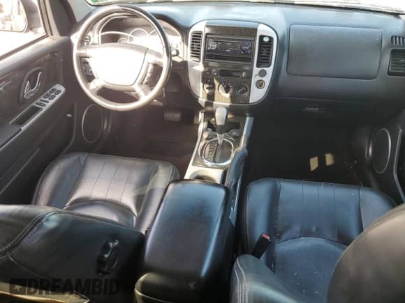 2006 Mercury Mariner Luxury z VIN 4M2CU56126KJ18508, wystawiony jako Copart lot #56960375 z przebiegiem 120 208 mil mil oraz Szkoda całkowita • Salvage title. Historia ofert i sprzedaży dostępna na DreamBid. Obrazek 8.