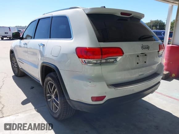 ✅ 2017 Jeep Grand Cherokee Limited • VIN: 1C4RJEBG7HC779273 • Lot: 43579363. Listed on IAAI with 205,048 mi. Free auction sales archive from the USA and detailed vehicle history report at DreamBid. Image 3.
