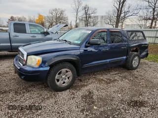 ✅ 2006 Dodge Dakota SLT • VIN: 1D7HW48N56S641351 • Лот: 92023575. Опубликован ранее на Copart с пробегом 275 213 миль. Бесплатный доступ к архиву аукционных продаж из США и подробный отчёт об истории автомобиля на DreamBid. Изображение 1.