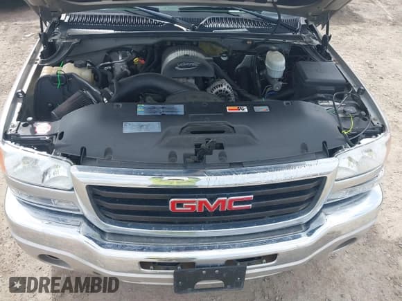 ✅ 2005 GMC Sierra 1500HD SLE • VIN: 1GTGC13U75F816427 • Lot: 41803548. Listed on IAAI with Not provided. Free auction sales archive from the USA and detailed vehicle history report at DreamBid. Image 10.
