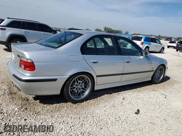 ✅ 2000 BMW 5 Series M5 • VIN: WBSDE9342YBZ96884 • Lot: 81061134. Listed on Copart with 144,475 mi. Free auction sales archive from the USA and detailed vehicle history report at DreamBid. Image 3.