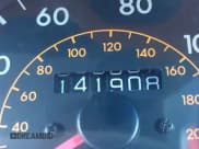 ✅ 2001 Hyundai Sonata GLS • VIN: KMHWF35V21A456068 • Лот: 43276808. Опубликован ранее на IAAI с пробегом 141 908 миль. Бесплатный доступ к архиву аукционных продаж из США и подробный отчёт об истории автомобиля на DreamBid. Изображение 13.