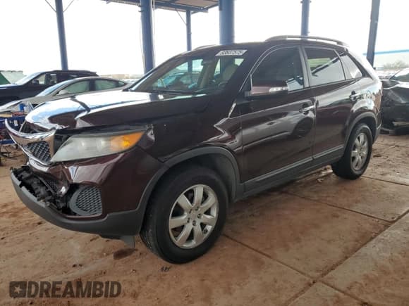 ✅ 2012 Kia Sorento LX • VIN: 5XYKT3A29CG190784 • Lot: 93637575. Wystawiony na Copart z przebiegiem 111 744 mil. Bezpłatny archiwum sprzedaży aukcyjnych z USA i szczegółowy raport historii pojazdu na DreamBid. Zdjęcie 1.