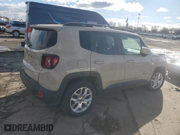 ✅ 2016 Jeep Renegade Latitude • VIN: ZACCJABT5GPD04887 • Lot: 92208865. Wystawiony na Copart z przebiegiem 177 464 mil. Bezpłatny archiwum sprzedaży aukcyjnych z USA i szczegółowy raport historii pojazdu na DreamBid. Zdjęcie 3.