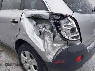 ✅ 2014 Chevrolet Captiva Sport LS • VIN: 3GNAL2EK3ES588047 • Lot: 41405699. Wystawiony na IAAI z przebiegiem 127 102 mil. Bezpłatny archiwum sprzedaży aukcyjnych z USA i szczegółowy raport historii pojazdu na DreamBid. Zdjęcie 6.