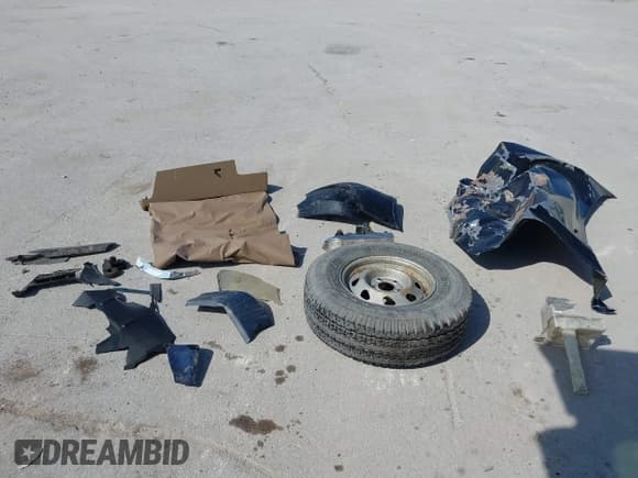 ✅ 1999 Chevrolet Blazer LT • VIN: 1GNDT13W6X2151512 • Lot: 41823548. Wystawiony na IAAI z przebiegiem Nie podano. Bezpłatny archiwum sprzedaży aukcyjnych z USA i szczegółowy raport historii pojazdu na DreamBid. Zdjęcie 12.