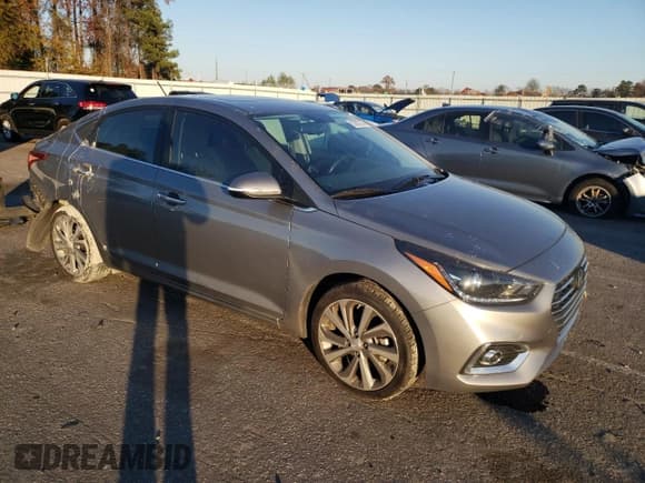 ✅ 2022 Hyundai Accent Limited • VIN: 3KPC34A61NE159171 • Лот: 83667224. Опубликован ранее на Copart с пробегом 77 327 миль. Бесплатный доступ к архиву аукционных продаж из США и подробный отчёт об истории автомобиля на DreamBid. Изображение 4.