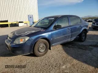 ✅ 2009 Chevrolet Cobalt LS • VIN: 1G1AS58H297161291 • Лот: 90911615. Опубликован ранее на Copart с пробегом 136 728 миль. Бесплатный доступ к архиву аукционных продаж из США и подробный отчёт об истории автомобиля на DreamBid. Изображение 1.