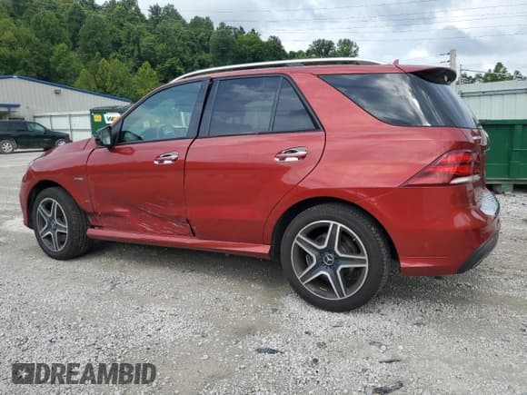 ✅ 2017 Mercedes-Benz GLE 43 AMG • VIN: 4JGDA6EB5HA972349 • Lot: 67997085. Wystawiony na Copart z przebiegiem 38 845 mil. Bezpłatny archiwum sprzedaży aukcyjnych z USA i szczegółowy raport historii pojazdu na DreamBid. Zdjęcie 2.