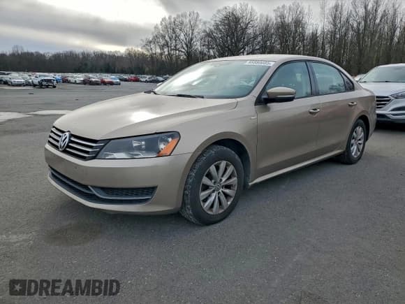 ✅ 2015 Volkswagen Passat S • VIN: 1VWAT7A38FC029134 • Lot: 95880085. Listed on Copart with 202,779 mi. Free auction sales archive from the USA and detailed vehicle history report at DreamBid. Image 1.