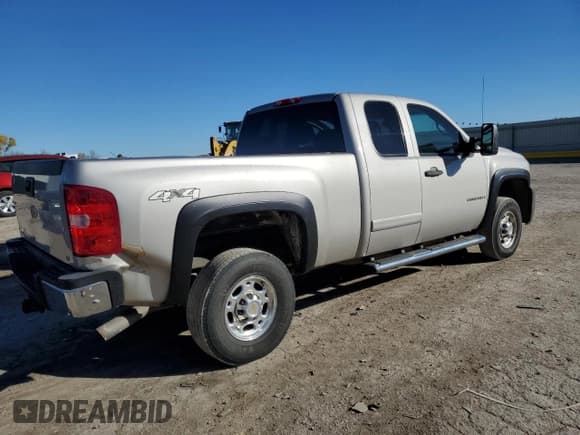✅ 2007 Chevrolet Silverado 2500HD Work Truck • VIN: 1GCHK29K17E595421 • Лот: 80913964. Опубликован ранее на Copart с пробегом 190 244 миль. Бесплатный доступ к архиву аукционных продаж из США и подробный отчёт об истории автомобиля на DreamBid. Изображение 3.