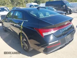 ✅ 2025 Hyundai Elantra SEL Convenience • VIN: KMHLS4DGXSU935782 • Лот: 43507597. Опубликован ранее на IAAI с пробегом 19 234 миль. Бесплатный доступ к архиву аукционных продаж из США и подробный отчёт об истории автомобиля на DreamBid. Изображение 3.