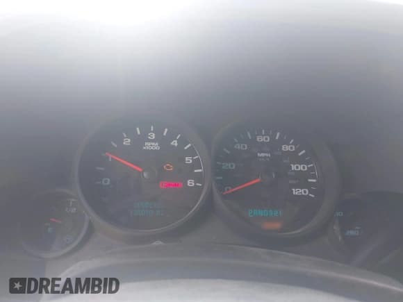 ✅ 2011 Chevrolet Silverado 1500 LS • VIN: 1GCRKREA4BZ421998 • Lot: 42973335. Listed on IAAI with 135,098 mi. Free auction sales archive from the USA and detailed vehicle history report at DreamBid. Image 7.