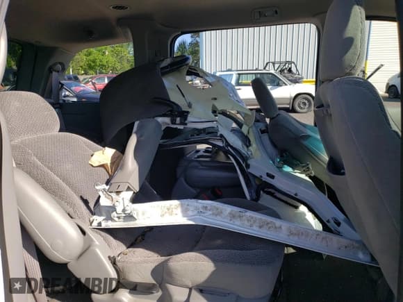 ✅ 2002 Ford Windstar Sport Standard • VIN: 2FMZA57402BB85996 • Lot: 69498454. Wystawiony na Copart z przebiegiem 169 070 mil. Bezpłatny archiwum sprzedaży aukcyjnych z USA i szczegółowy raport historii pojazdu na DreamBid. Zdjęcie 12.