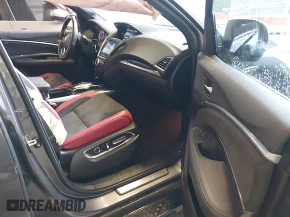 ✅ 2019 Acura MDX Technology • VIN: 5J8YD4H0XKL025557 • Lot: 42365567. Wystawiony na IAAI z przebiegiem 102 733 mil. Bezpłatny archiwum sprzedaży aukcyjnych z USA i szczegółowy raport historii pojazdu na DreamBid. Zdjęcie 5.